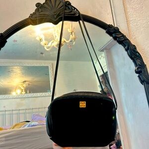 EUC GIVENCHY vintage black suede leather crossbody w/GG hardware
